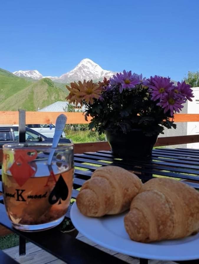 Guest House Elguja Qushashvili Kazbegi Luaran gambar