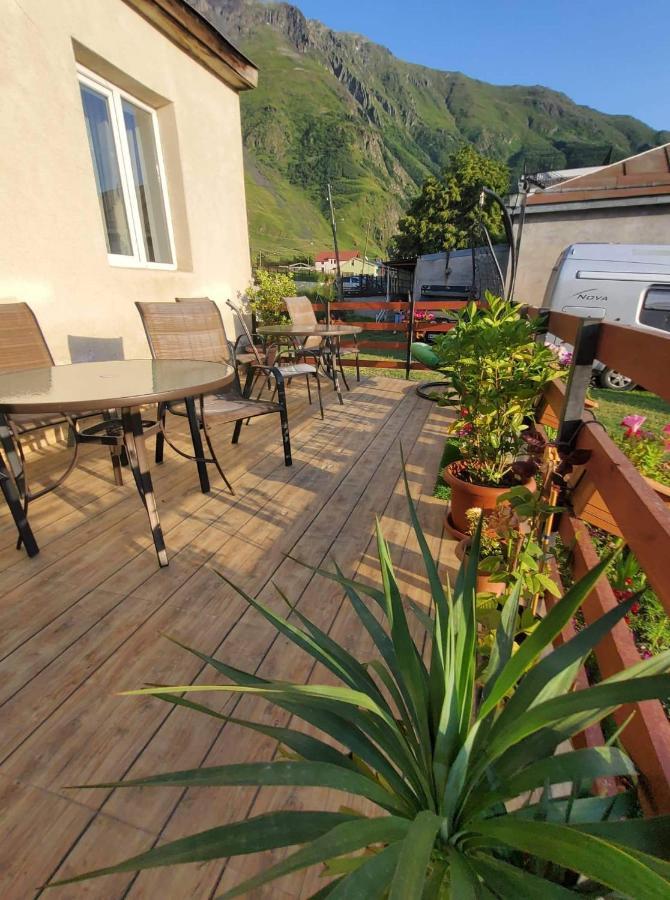 Guest House Elguja Qushashvili Kazbegi Luaran gambar