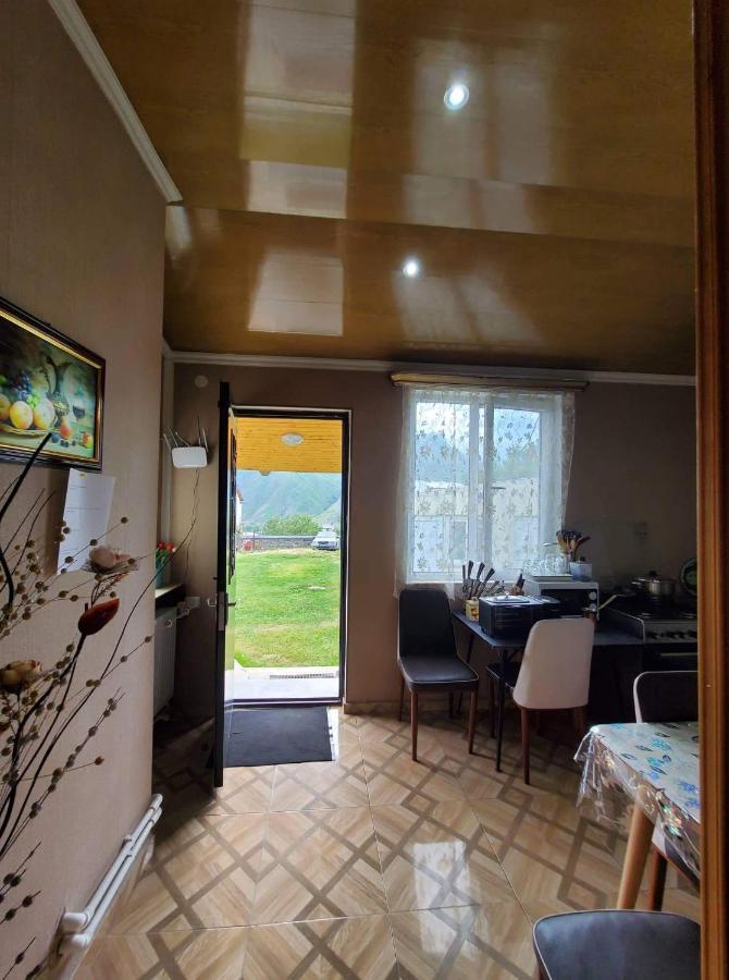 Guest House Elguja Qushashvili Kazbegi Luaran gambar