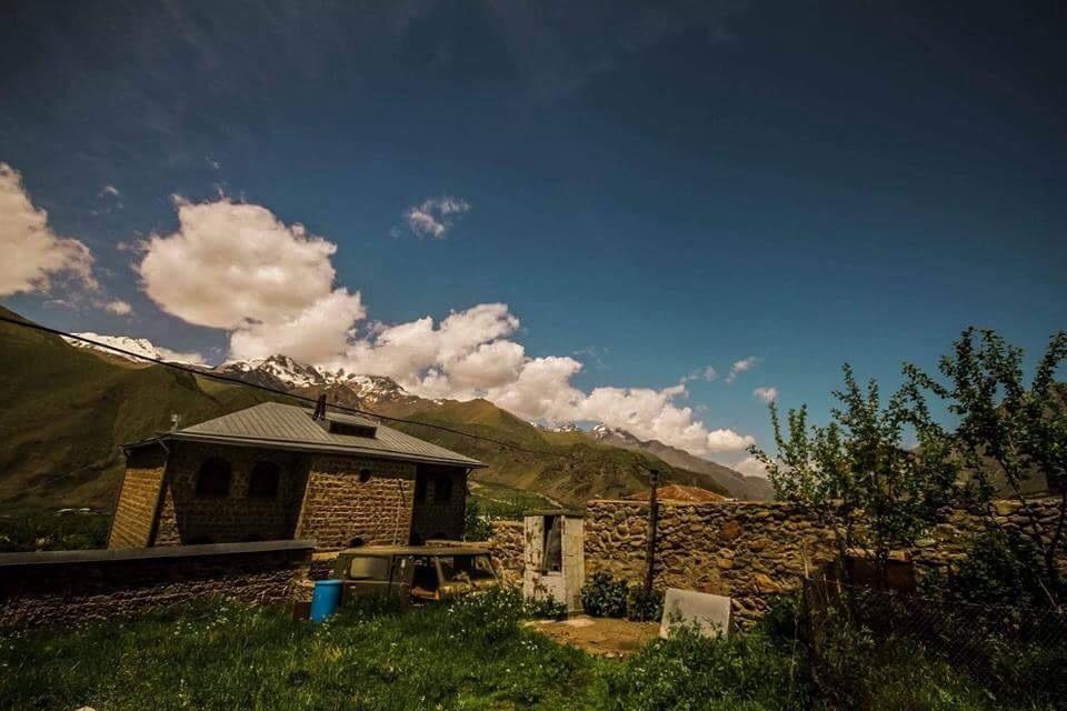 Guest House Elguja Qushashvili Kazbegi Luaran gambar